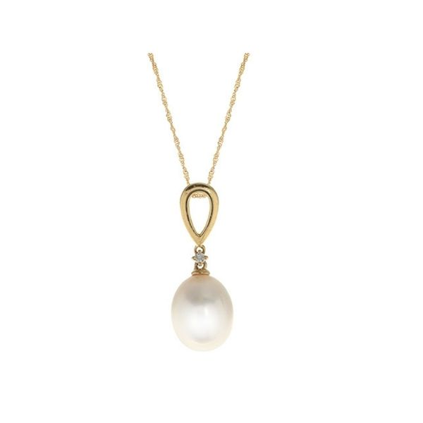 14KT Yellow Gold Freshwater Pearl Pendant Confer’s Jewelers Bellefonte, PA