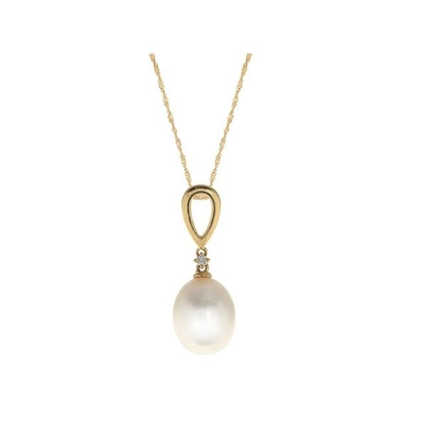 Pearl Pendant Confer’s Jewelers Bellefonte, PA