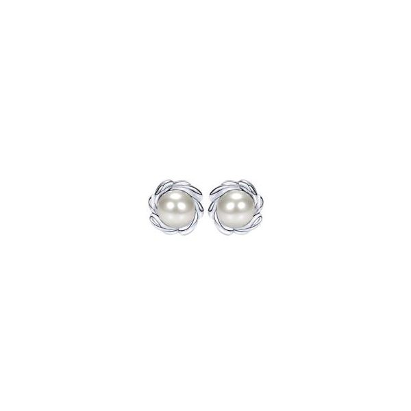 Sterling Silver Pearl Earrings Confer’s Jewelers Bellefonte, PA