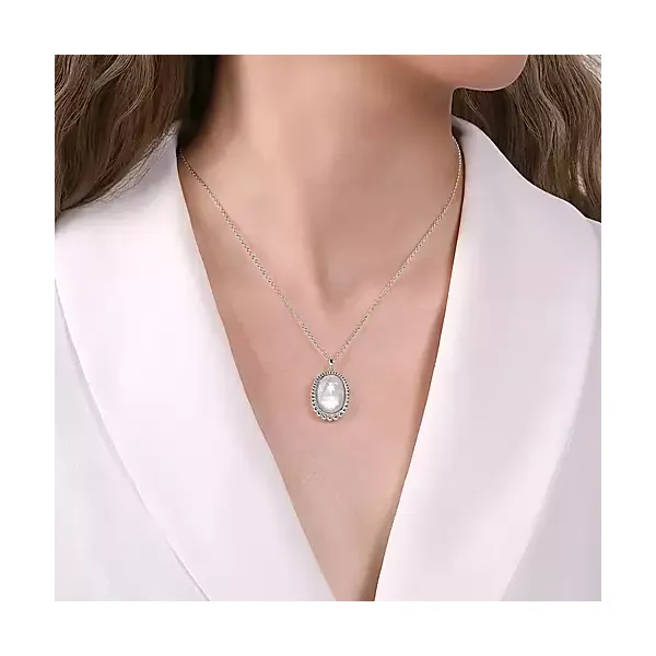 925 Sterling Silver Rock Crystal and White Mother Of Pearls Pendant Necklace Image 2 Confer’s Jewelers Bellefonte, PA