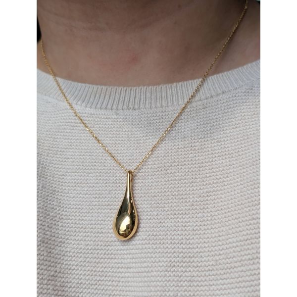 Teardrop Necklace in 14k Yellow Gold Image 2 Conti Jewelers Endwell, NY