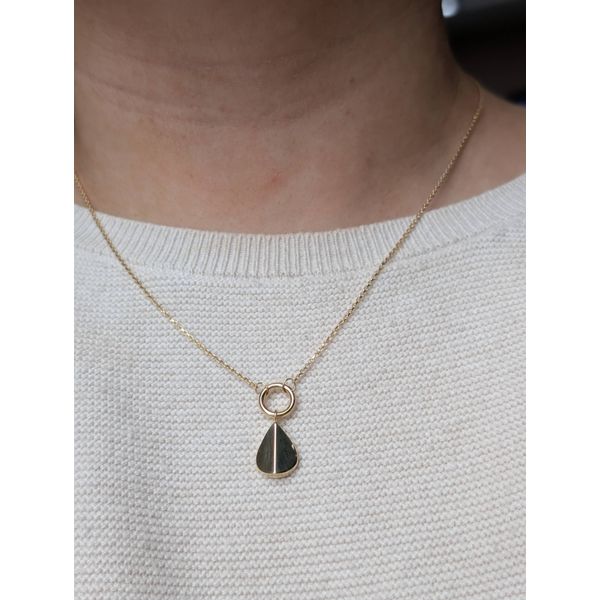 Geometric Pendant Necklace in 14k Yellow Gold Image 3 Conti Jewelers Endwell, NY