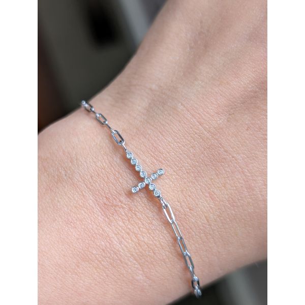 0.11 Ctw. Diamond Cross Chain Bracelet in Sterling Silver Image 2 Conti Jewelers Endwell, NY