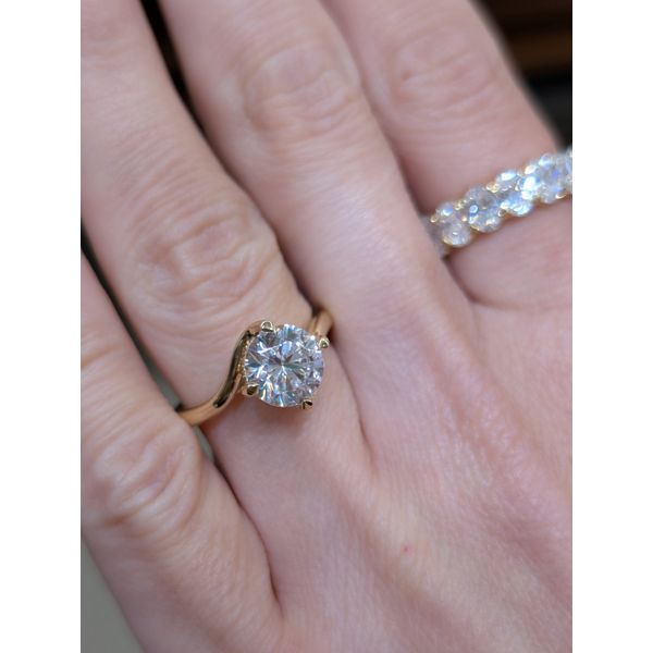 .06 Ctw. Diamond Bypass North-South Solitaire Engagement Ring in 14k Yellow Gold Image 2 Conti Jewelers Endwell, NY