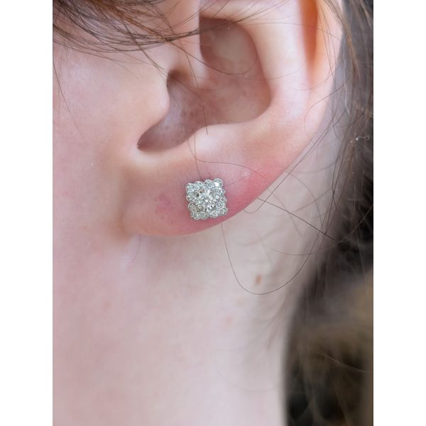 0.25 cttw. Diamond Vintage-inspired Studs in 14k White Gold Image 2 Conti Jewelers Endwell, NY