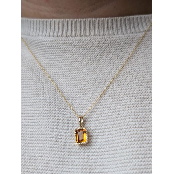 1.50ct Citrine Bezel Necklace Crafted in 14k Yellow Gold 18in Image 2 Conti Jewelers Endwell, NY