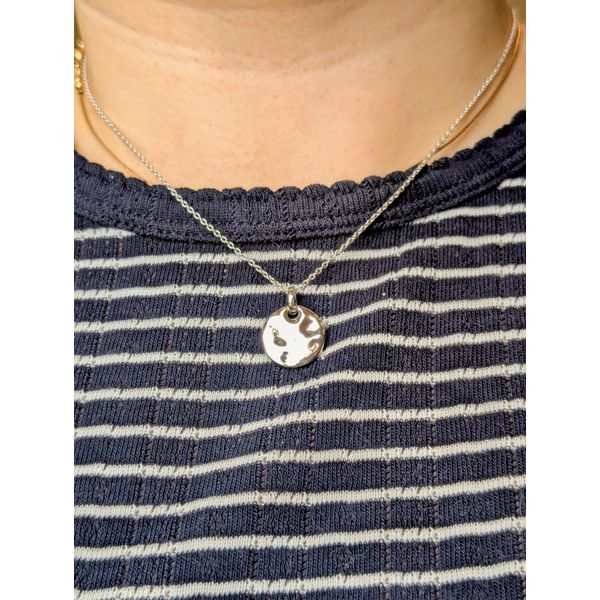 Mirage Reflect Disc Necklace in Sterling Silver 18" Image 2 Conti Jewelers Endwell, NY