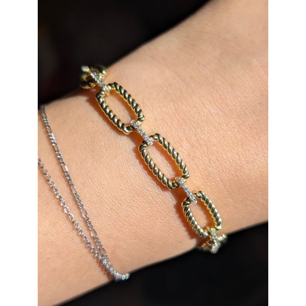 Rectangle Shape Cable Link Bracelet Image 2 Conti Jewelers Endwell, NY