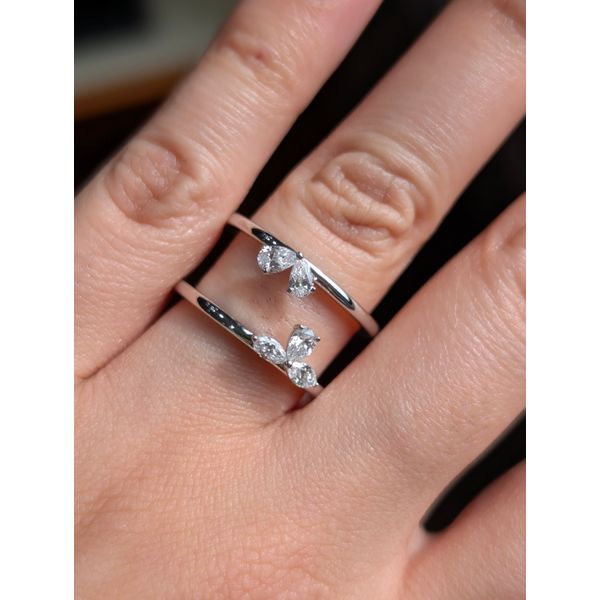 1/2 Ctw. Diamond Oura Ring Guard in 14k White Gold Image 2 Conti Jewelers Endwell, NY