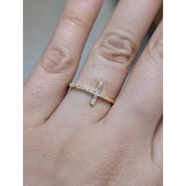 1/5th Ctw. Simulated Diamond Eden Baguette Cross Ring in Yellow Gold Image 2 Conti Jewelers Endwell, NY