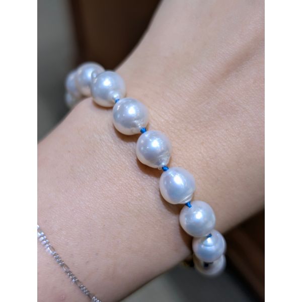 14K Yellow Gold 8-9mm Baroque South Sea Pearl Bracelet on Blue Silk Image 2 Conti Jewelers Endwell, NY