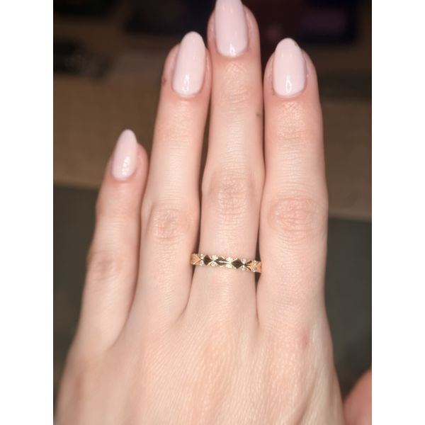 14k YG 0.13cttw Dia Geometric Wedding Band Sz 6.5 Image 2 Conti Jewelers Endwell, NY