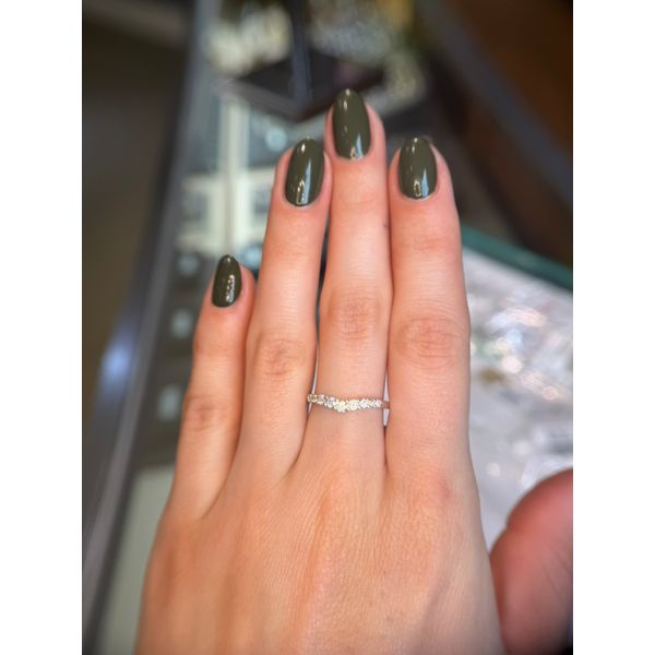 14k WG 0.26cttw Dia Curved Wedding Band Sz 6.5 Image 2 Conti Jewelers Endwell, NY