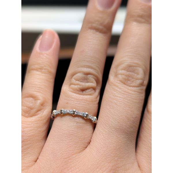 14k Two Toned 0.24cttw Dia Wedding Band Sz 6.5 Image 2 Conti Jewelers Endwell, NY