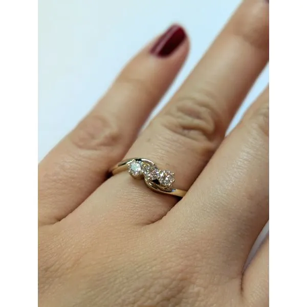 1/3cttw Lab-Grown Diamond 3-Stone Ring in 14k Yellow Gold Image 3 Conti Jewelers Endwell, NY