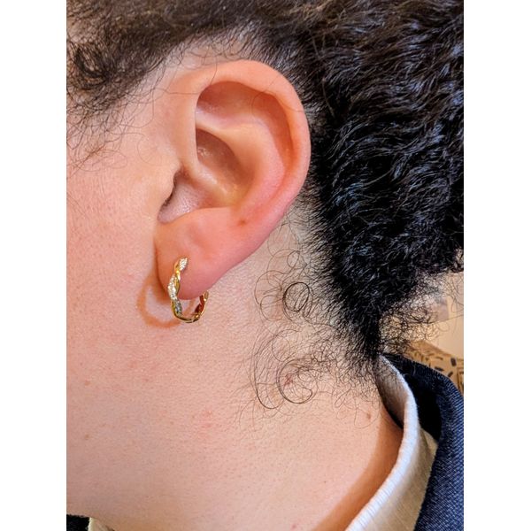 1/10 Ctw Braided Hoop Earrings In 14K Gold Image 2 Conti Jewelers Endwell, NY