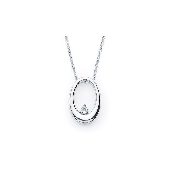 .04 Ct. Diamond Oval Necklace In 14K Gold With 18