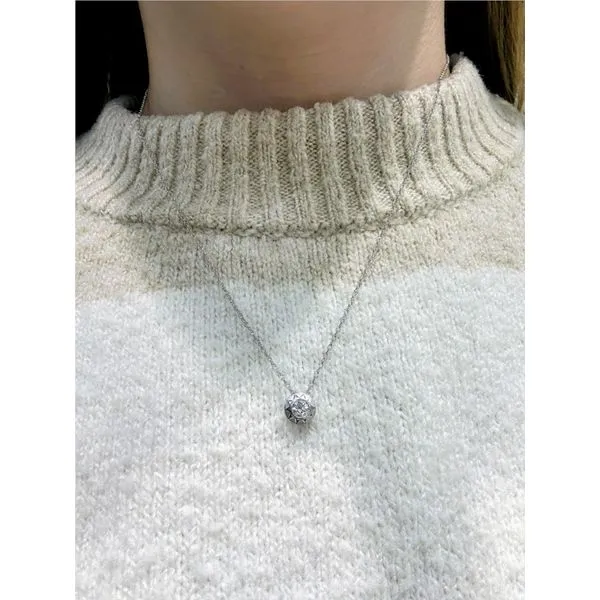 1/4 cttw. Lab-Grown Diamond Circle Necklace in Sterling Silver 18