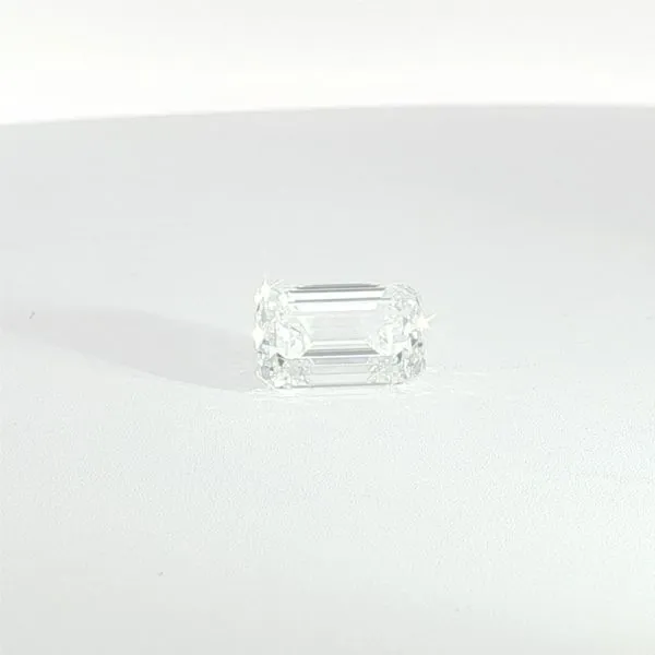 3.16ct Lab Diamond Emerald Cut Conti Jewelers Endwell, NY