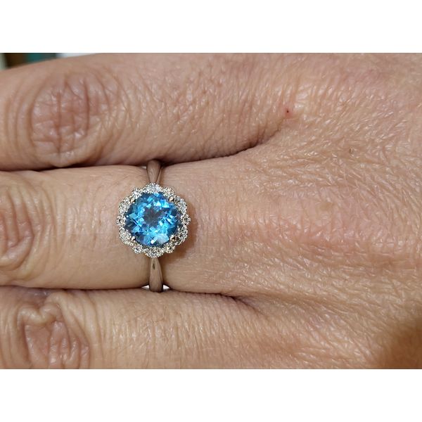 14k White Gold 0.04cttw Diamond Halo & 1.54ct Swiss Blue Ring Image 2 Conti Jewelers Endwell, NY