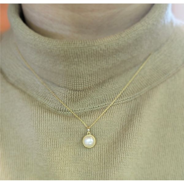 .48 Ctw. Pearl Necklace in 14k Yellow Gold Image 2 Conti Jewelers Endwell, NY