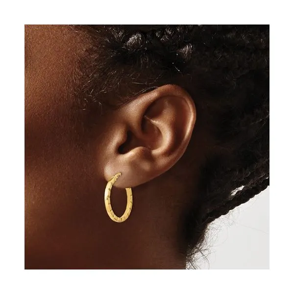 14k Small Striped Edge Hoop Earrings Image 3 Conti Jewelers Endwell, NY