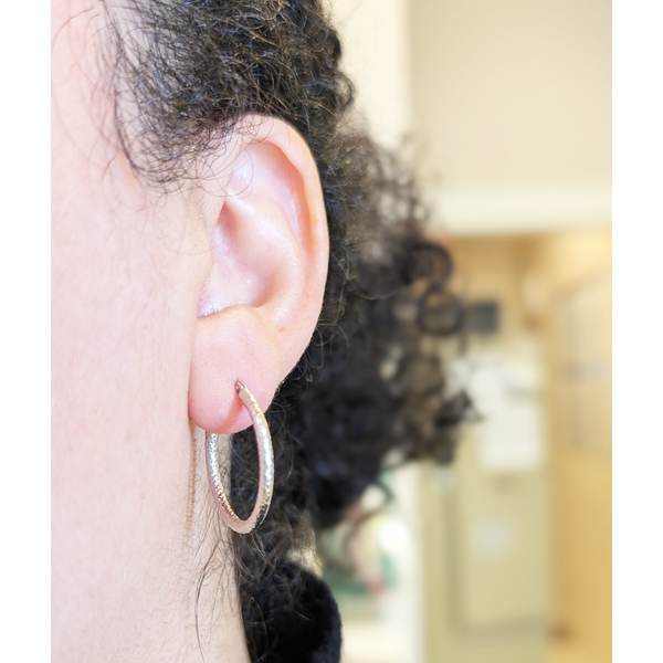 Textured Hoop Earrings in 14k White Gold Image 4 Conti Jewelers Endwell, NY