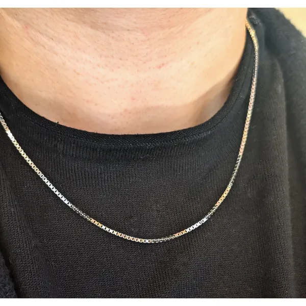 1.4mm Solid Box Chain in 14k White Gold, 18