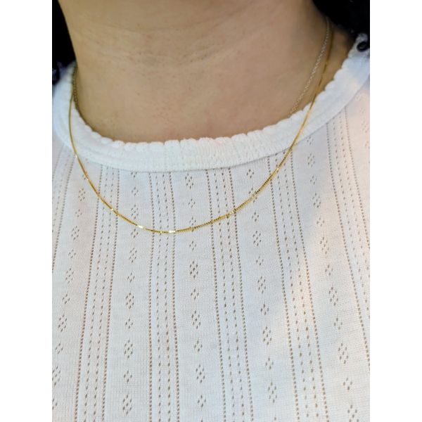 .7mm Box 1in+1in Adjustable Chain in 14k Yellow Gold Image 3 Conti Jewelers Endwell, NY