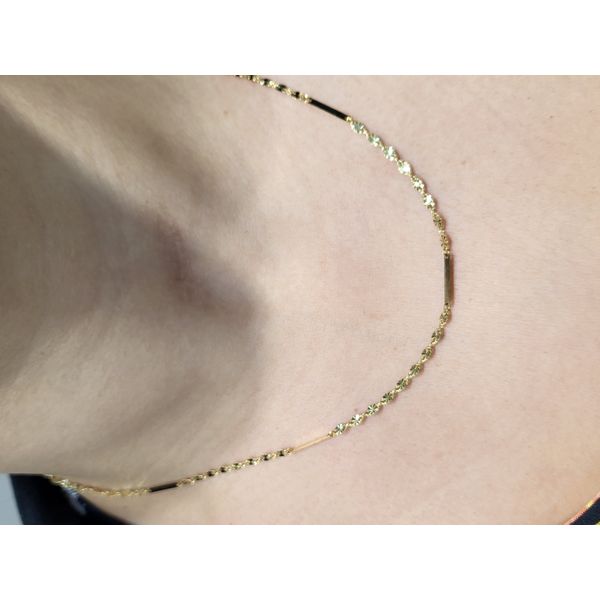 18" 14k YG Bar Station Necklace 2.08gm Image 2 Conti Jewelers Endwell, NY