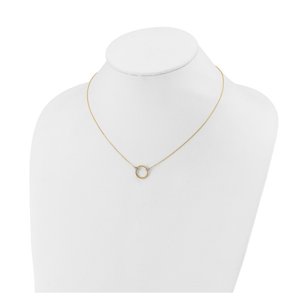Polished Circle Necklace in 14k Gold, 17
