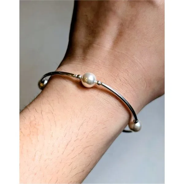 Crystal White Pearl Blessing Bracelet in Sterling Silver Image 3 Conti Jewelers Endwell, NY
