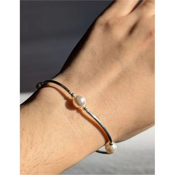 Pearl Blessing Bracelet in Sterling Silver Image 2 Conti Jewelers Endwell, NY