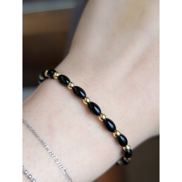 Mini Annie Stretch Bracelet - Black Rice Bead Image 2 Conti Jewelers Endwell, NY