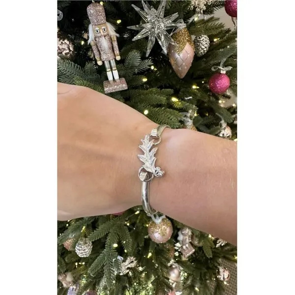 Oak Leaf Clasp in Sterling Silver Image 2 Conti Jewelers Endwell, NY