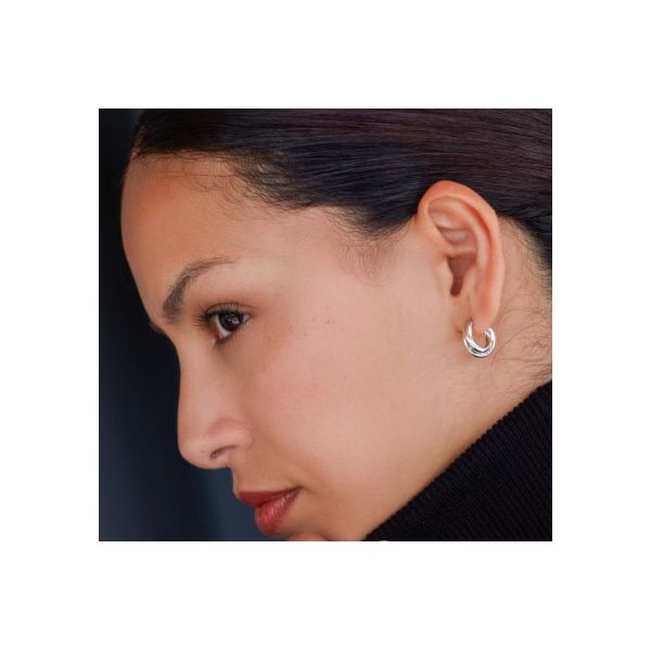 Bevel Trilogy Hoop Earrings Image 2 Conti Jewelers Endwell, NY
