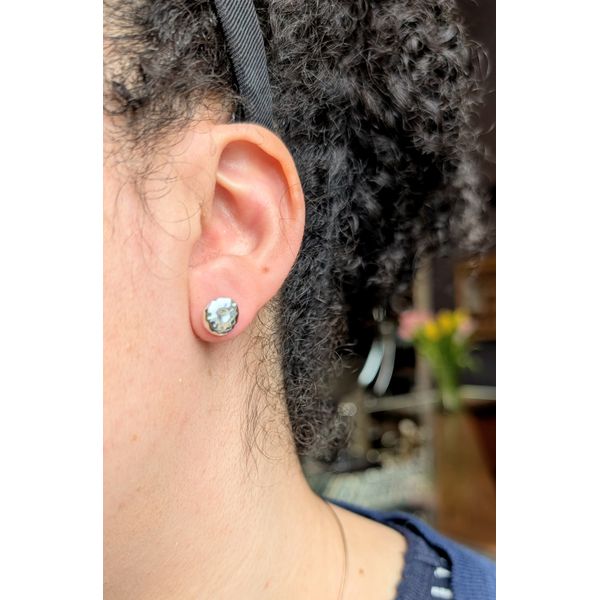 Kit Heath Mirage Reflect Stud Earrings – Rhodium-Plated Sterling Silver Oval Studs Image 2 Conti Jewelers Endwell, NY