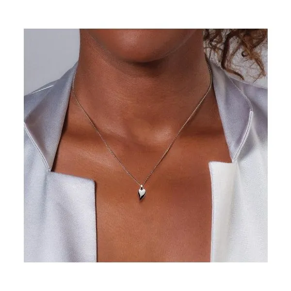 Desire Kiss Mini Heart Necklace Image 2 Conti Jewelers Endwell, NY