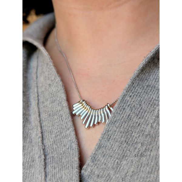 Array Luxe Dangle Necklace in Sterling Silver 18" Image 2 Conti Jewelers Endwell, NY