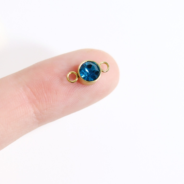 December Birthstone Link in Yellow Gold Image 2 Conti Jewelers Endwell, NY