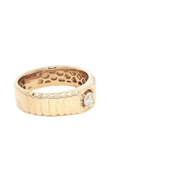 14K Yellow Gold Wedding Band with Round Diamond Center 0.31ctw Image 3 Corinth Jewelers Corinth, MS
