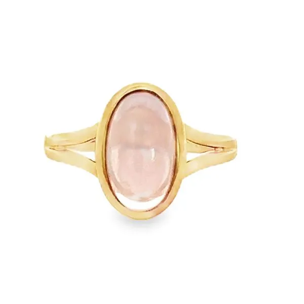 14 Karat Yellow Gold 2.93 ct Oval Shape Cabochon Rose Quartz with Bezel and Split Polished Shank Fashion Ring Image 2 Corinth Jewelers Corinth, MS