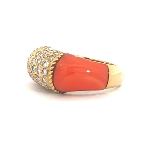 18 Karat Yellow Gold Oval Shape Cabochon Coral and Diamond Estate Ring - 0.77 ctw / Finger Size 5.25 Image 2 Corinth Jewelers Corinth, MS