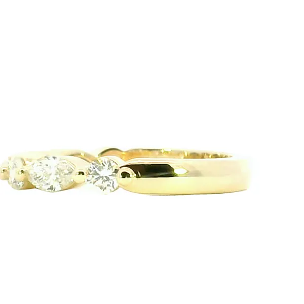 Wedding Band Image 3 Cozzi Jewelers Newtown Square, PA
