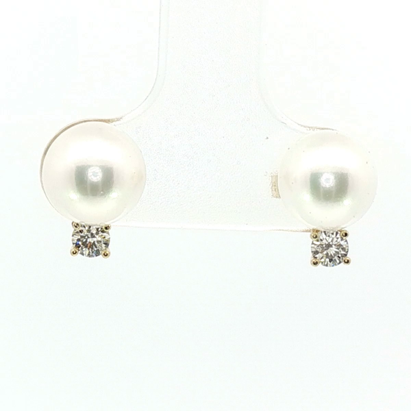 Earrings Cozzi Jewelers Newtown Square, PA