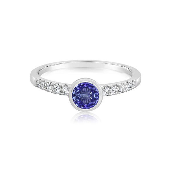 SAPPHIRE AND DIAMOND RING Cravens & Lewis Jewelers Georgetown, KY