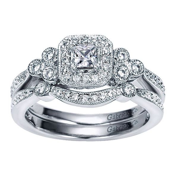 14k Vintage Style Three Stone Cluster Engagement Ring Image 4 David Douglas Diamonds & Jewelry Marietta, GA