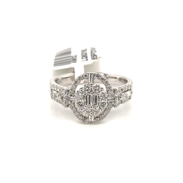 18k White Gold Cluster Style Ring David Douglas Diamonds & Jewelry Marietta, GA