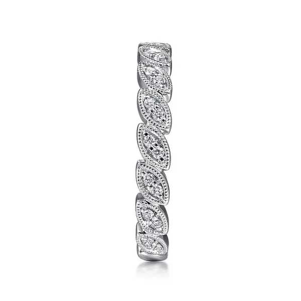 Scalloped Marquise Stackable Ring