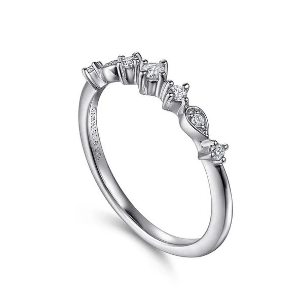 Single Prong Station Ring Image 3 David Douglas Diamonds & Jewelry Marietta, GA